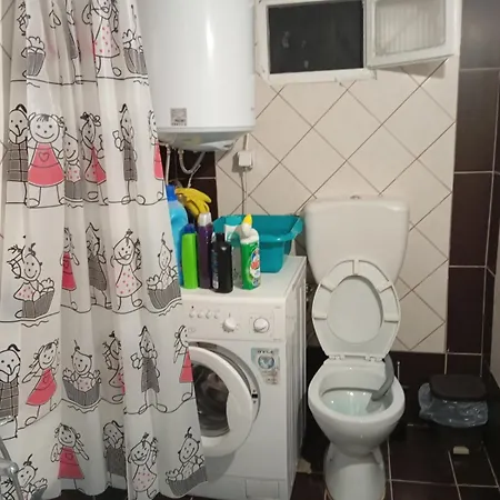 μονοκατοικία στη δροσία με αυλή και Parking Apartment Nea Michaniona