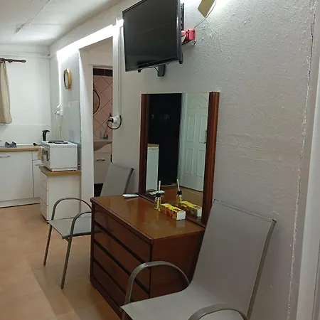 μονοκατοικία στη δροσία με αυλή και Parking * Nea Michaniona