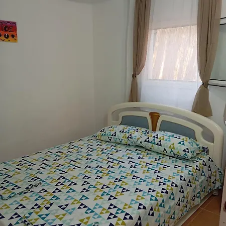 Apartment μονοκατοικία στη δροσία με αυλή και Parking
