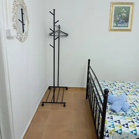 Apartment μονοκατοικία στη δροσία με αυλή και Parking *