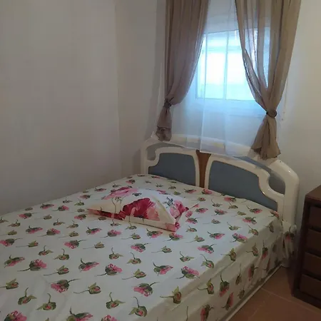 Apartman μονοκατοικία στη δροσία με αυλή και Parking